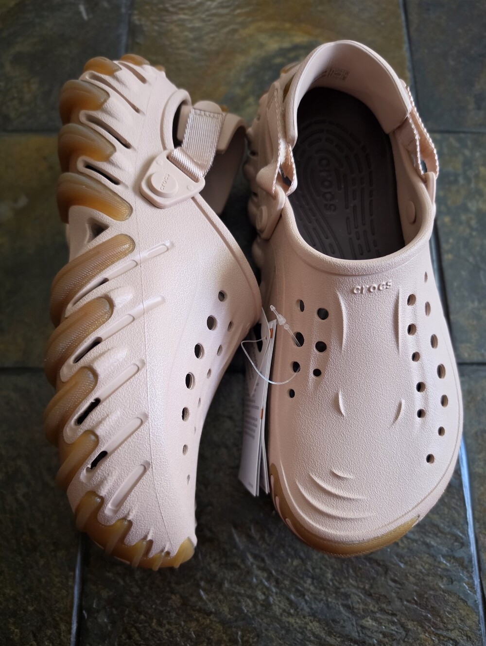 UNISEX Crocs Echo Gum RO Clog (Pink Caramel)